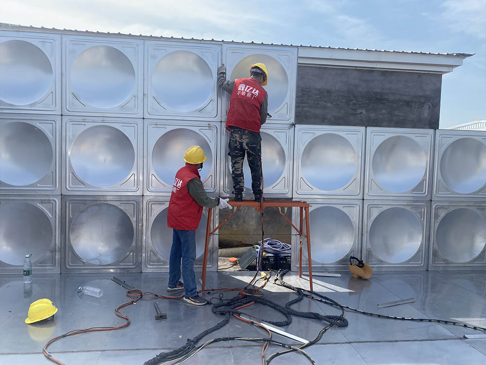 Installation and export of stainless steel water tank manufacturers in China7.jpg